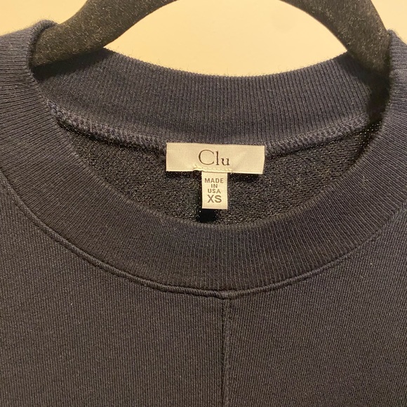 CLU crew neck with patchwork sleeve design - Picture 5 of 5